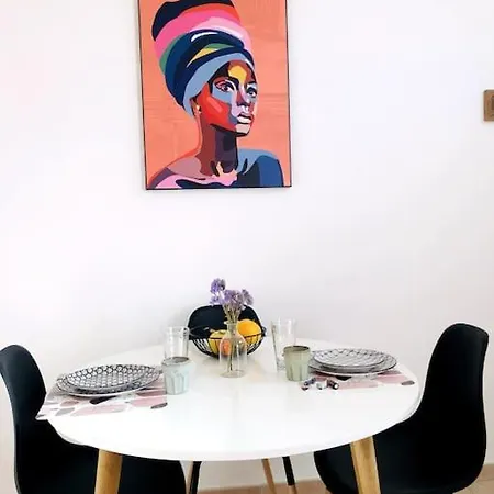 Joli T2 En Centre-ville De * Rochefort (Charente-Maritime)