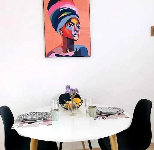 Joli T2 En Centre-ville De * Rochefort (Charente-Maritime)